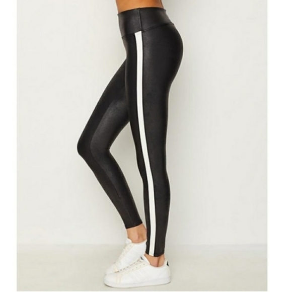SPANX Pants - 🆕️ Spanx side stripe leggings